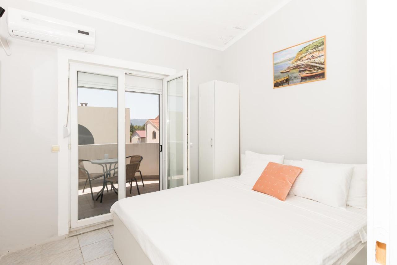 Dovana Apartment *