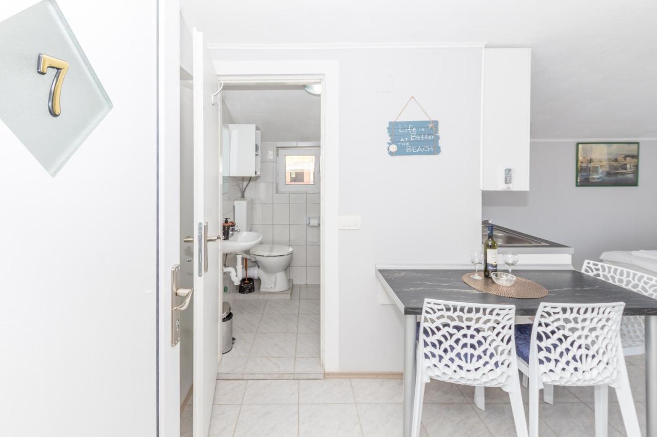 Dovana Apartment
