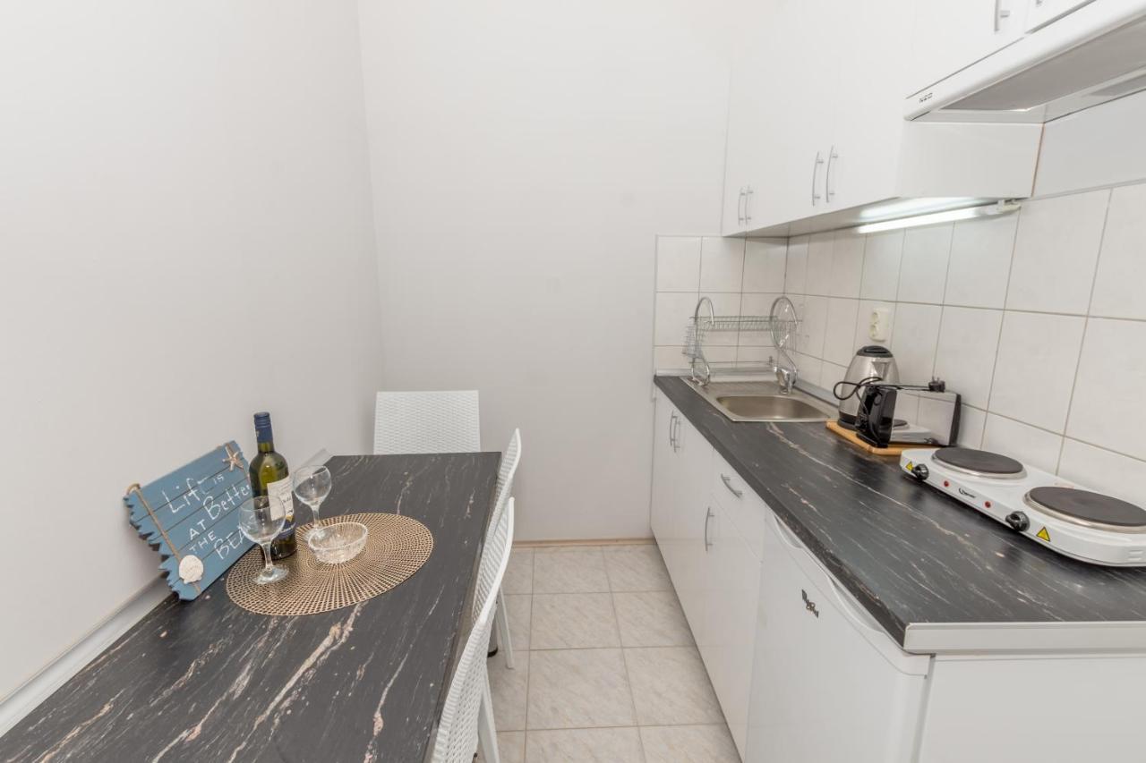 Dovana Apartment