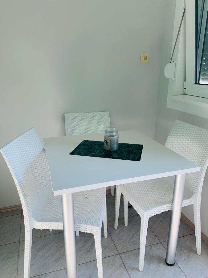 Apartment Dovana *